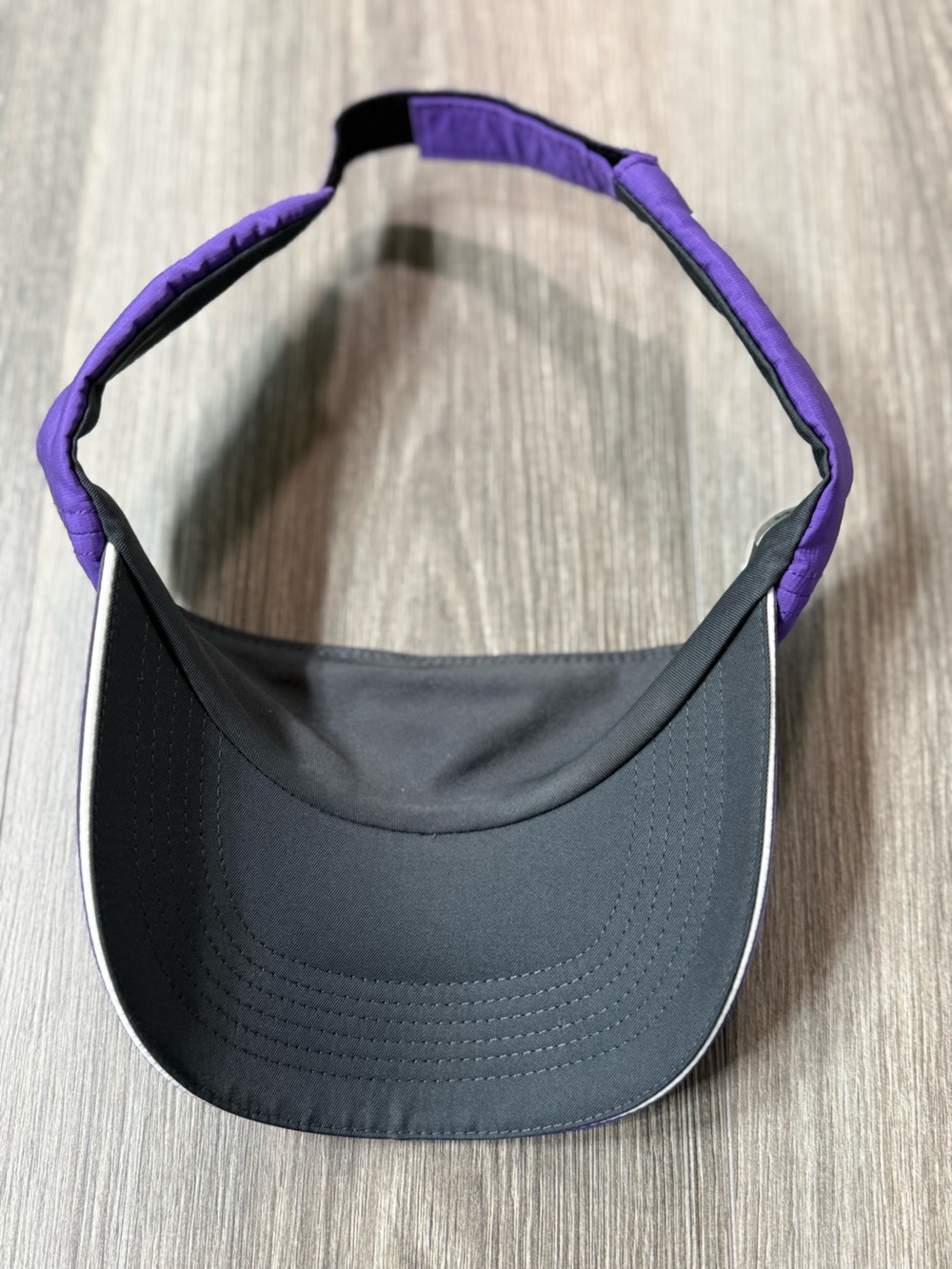 Nike Golf Visor Hat Womens One Size Adjustable Embroidered Logo Purple - Picture 7 of 8